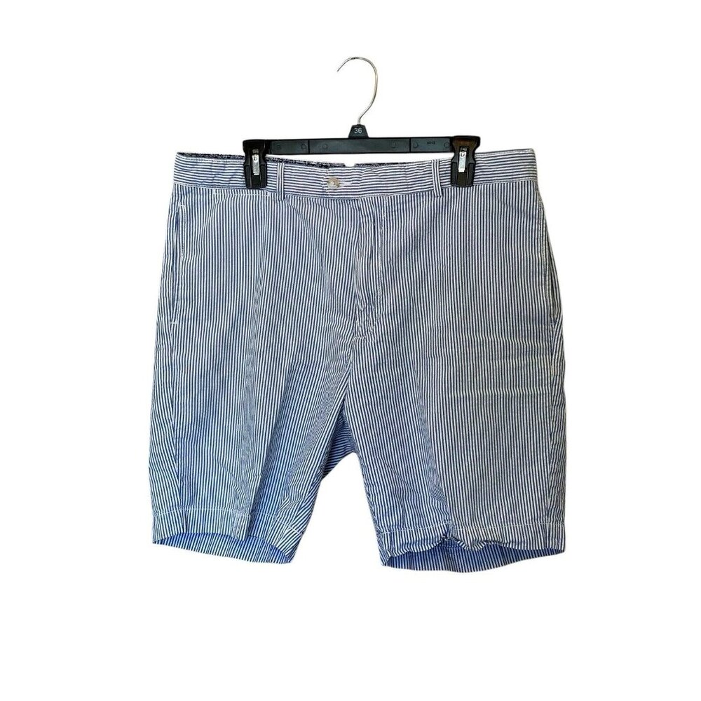 Cremieux Blue White Striped Shorts Men's Size 36Flat Front Summer Seer Sucker